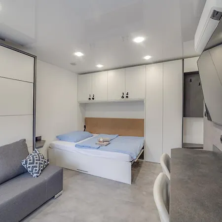 Lägenhet Ar Rezidencia Rosna