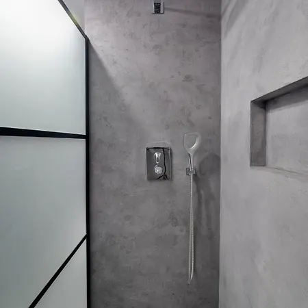 Ar Rezidencia Rosna *